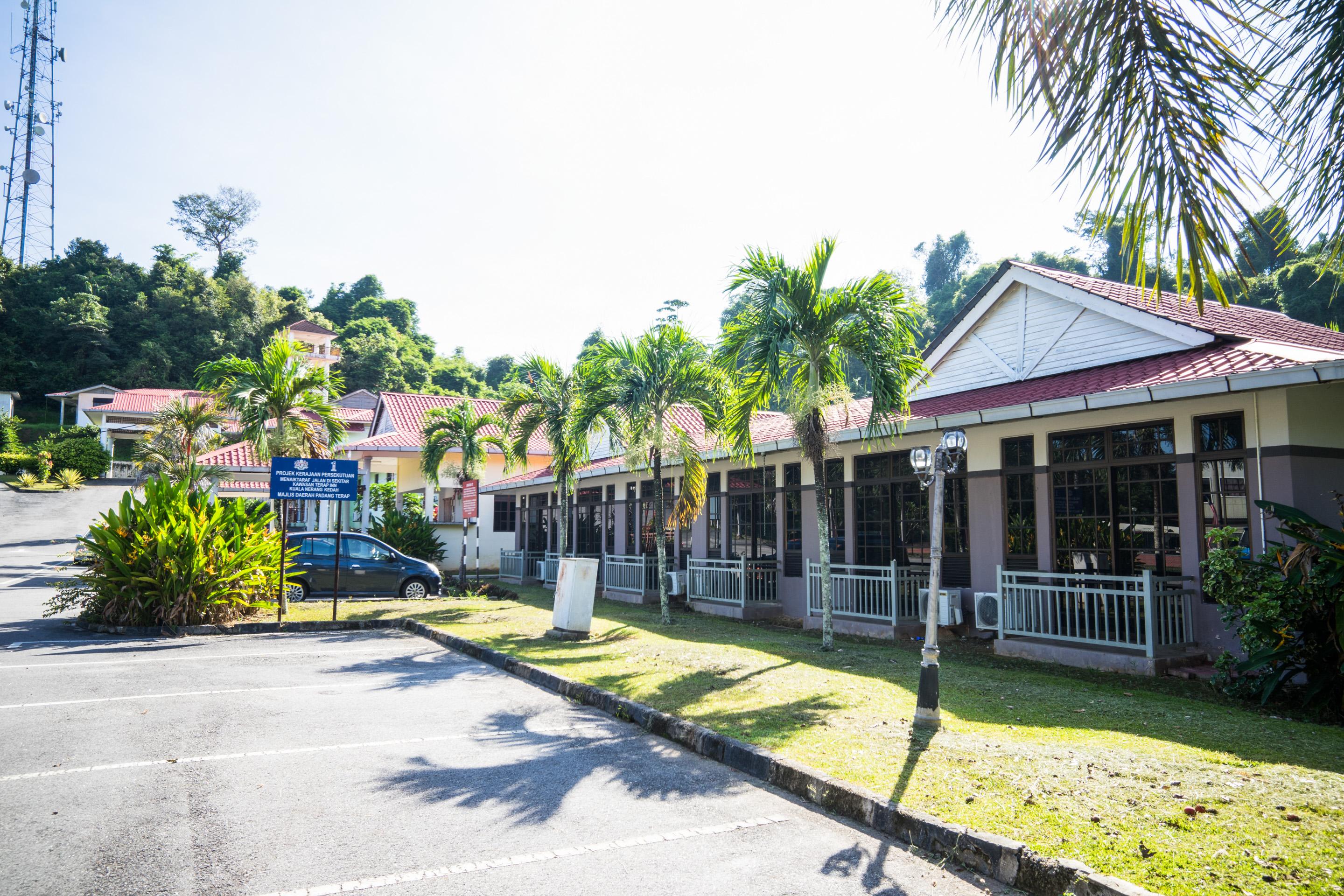 Oyo 44033 Terap Inn Kuala Nerang Kampong Raja Exterior photo